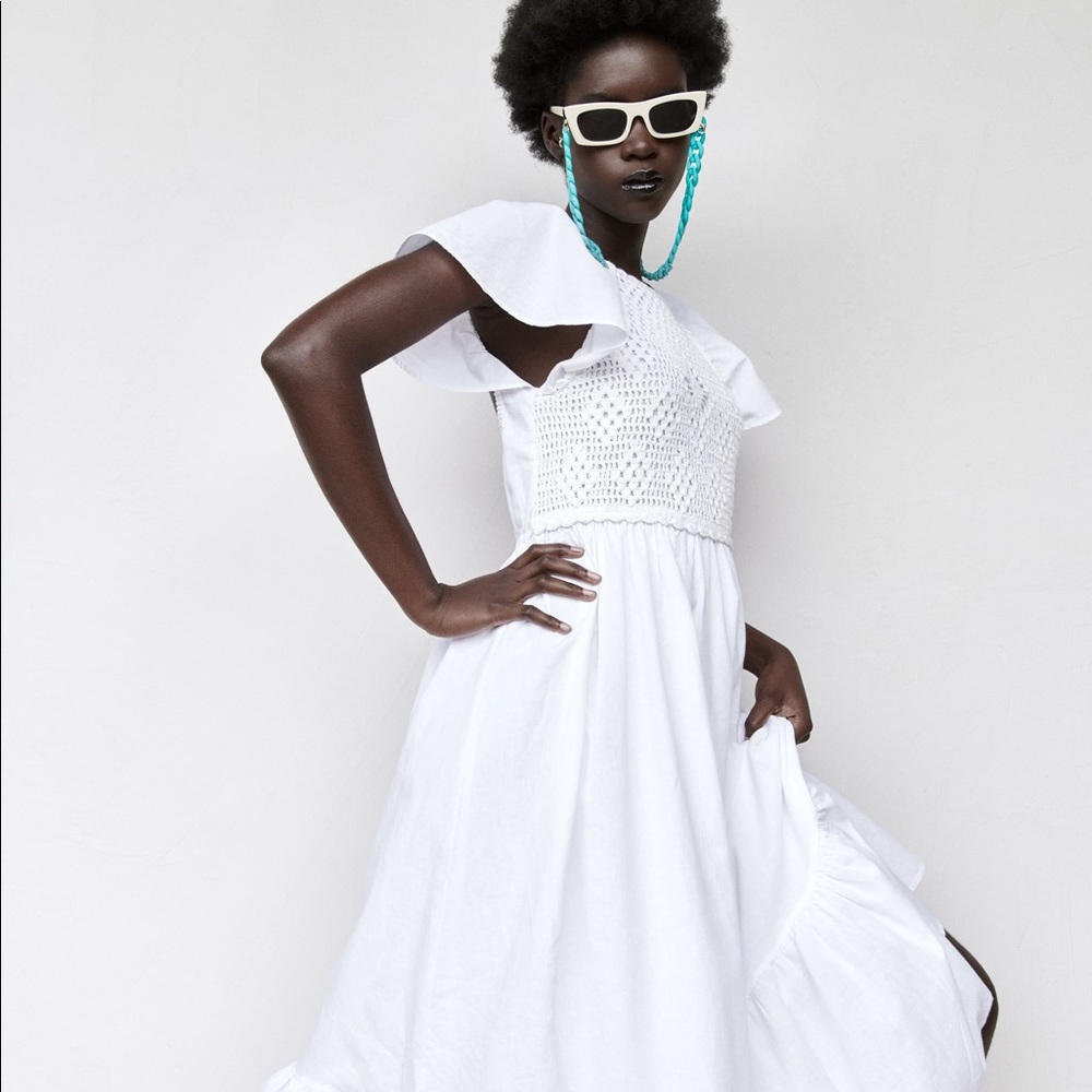 ZARA NEW WOMAN LONG CROCHET LINEN BLEND DRESS RUFFLED HEM WHITE SZ MED 7200/115 - Picture 2 of 7
